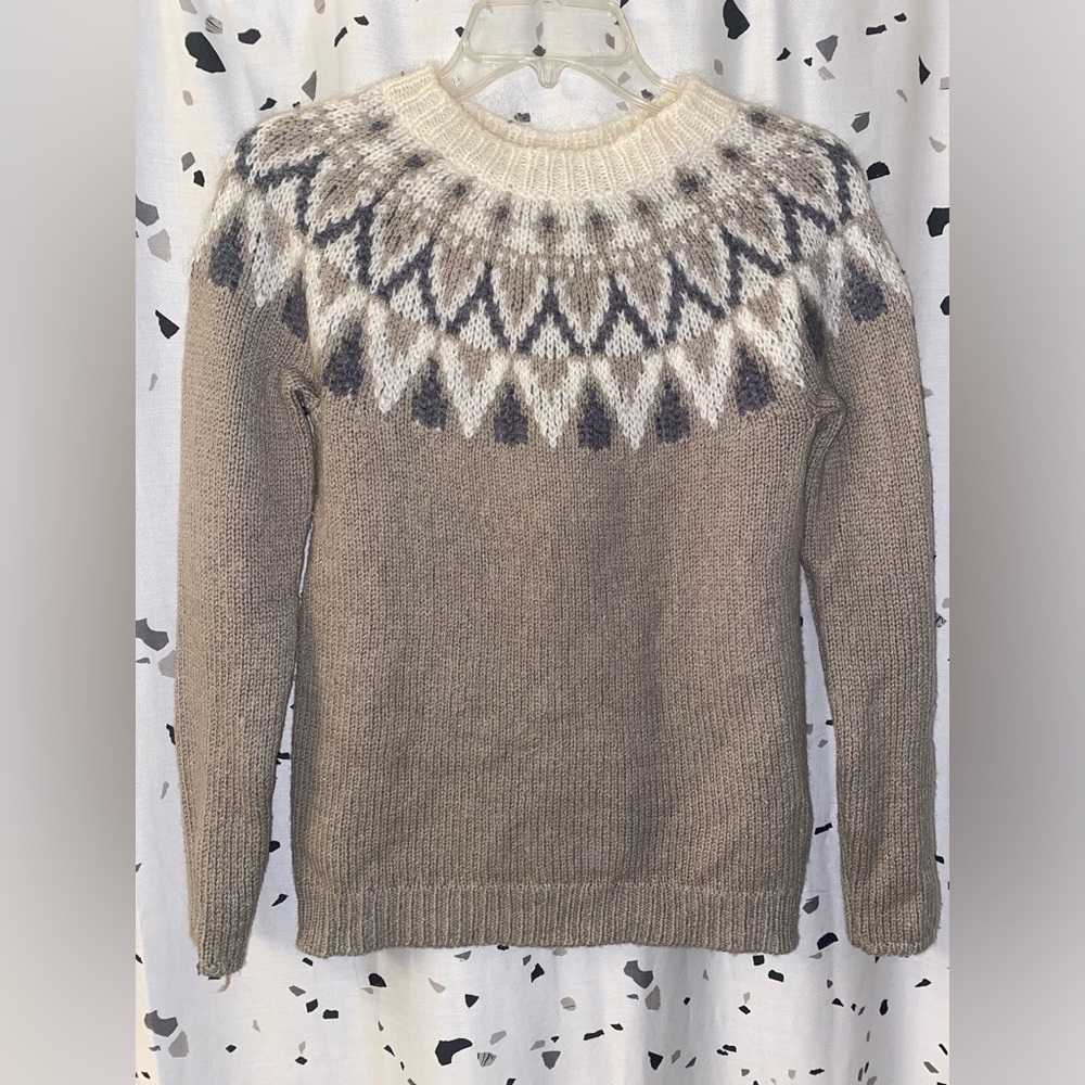 Ann Taylor Tan and White Crewneck Sweater with Classic Design